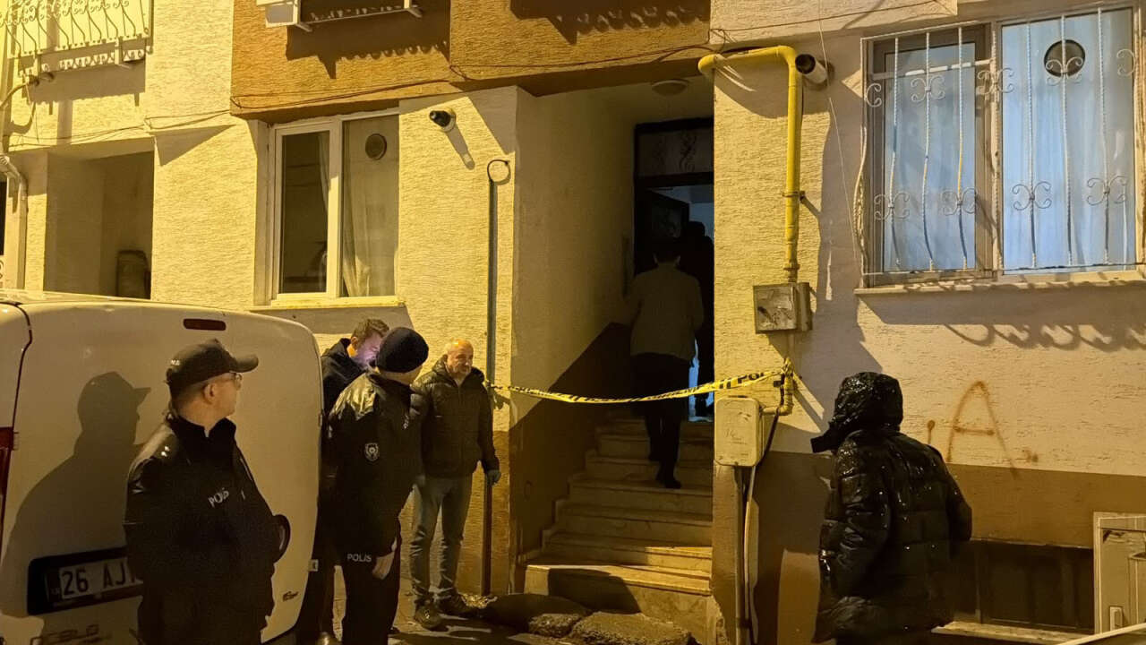 Evde kanlı kavga! Osman Koçak öldü, sevgilisi gözaltına alındı 2